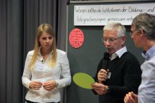 Berufsbildungs- und Integrationsbericht im Berufskolleg Schloß Neuhaus vorgestellt (© Foto: Kreis Paderborn Johanna Leifeld)